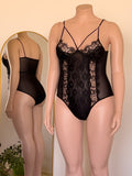 Body Anastasia negro de encaje, lencería premium ALEHVIDA Chile