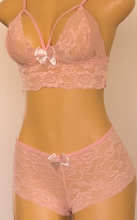 Conjunto Ámbar rosado de encaje, lencería premium ALEHVIDA Chile