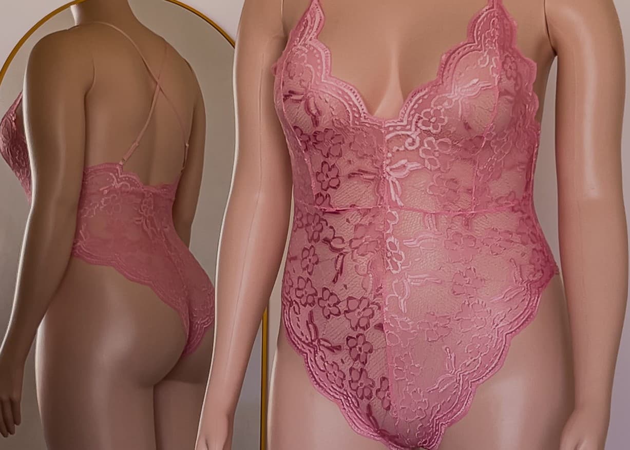 Body Eva rosado de encaje, lencería premium ALEHVIDA Chile
